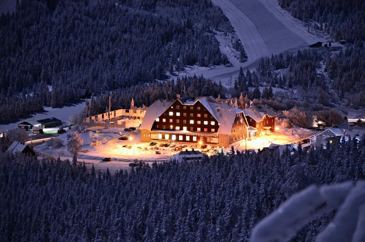 Hotel Cervenohorske Sedlo Loučná nad Desnou 外观 照片